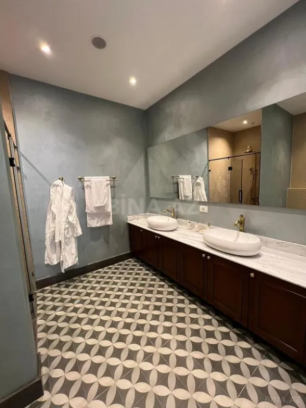 Kirayə verilir 6 otaqlı həyət evi 280 m²