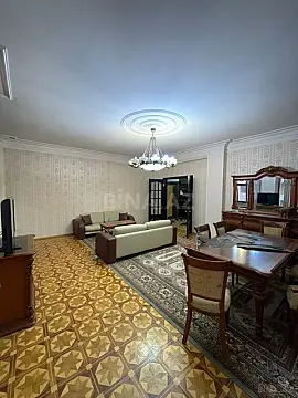 Kirayə verilir 3 otaqlı mənzil 160 m²