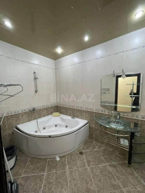 Kirayə verilir 3 otaqlı mənzil 160 m²
