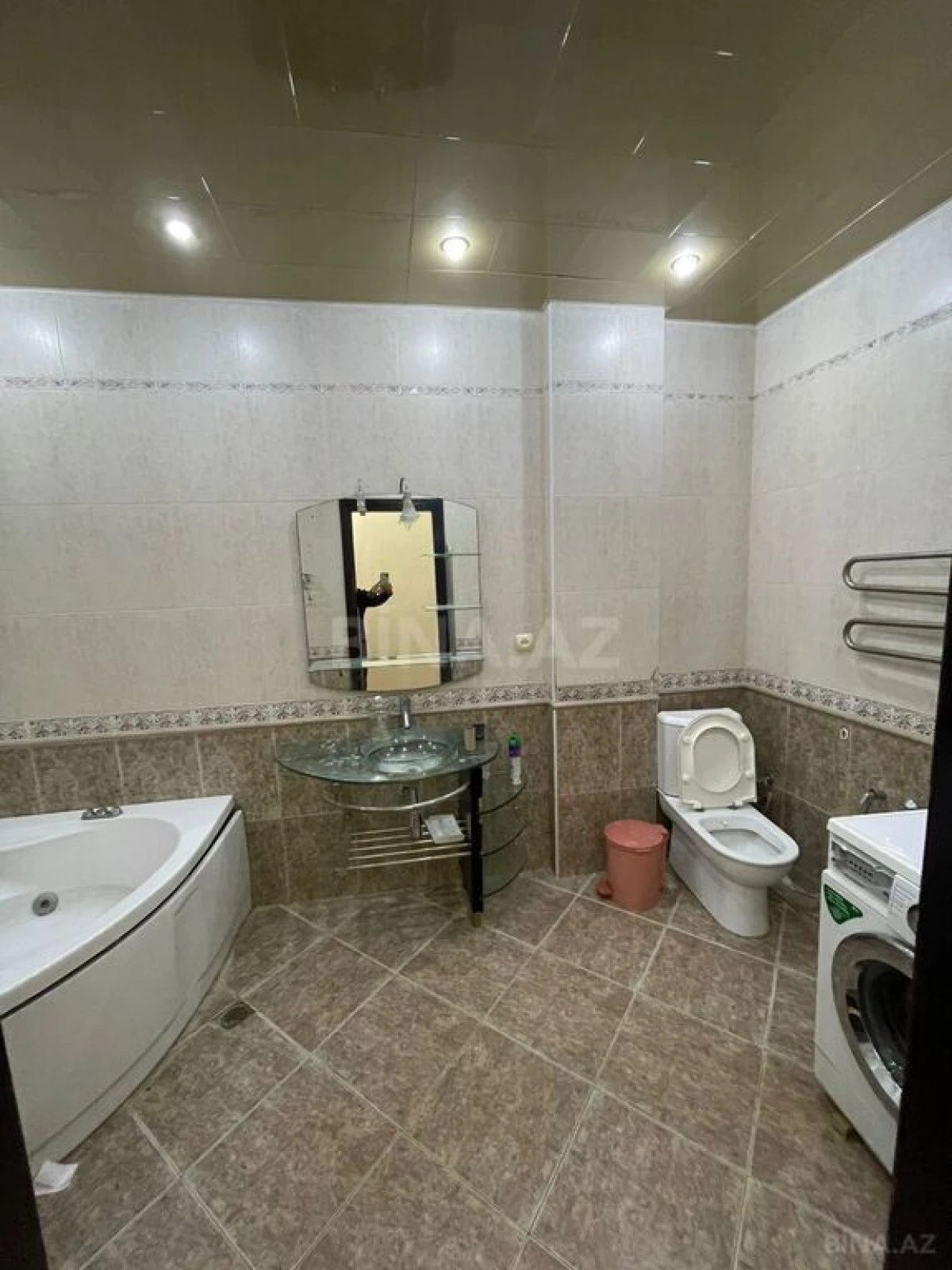 Kirayə verilir 3 otaqlı mənzil 160 m²