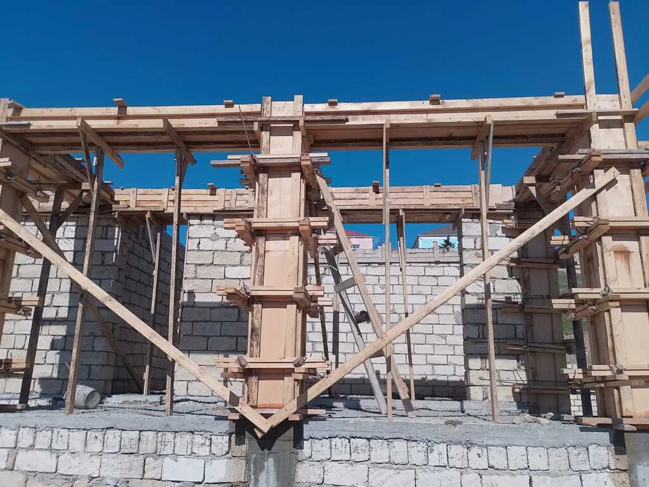 Satılır 4 otaqlı həyət evi 140 m²