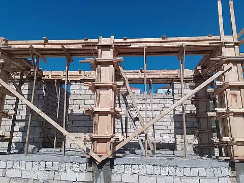 Satılır 4 otaqlı həyət evi 140 m²