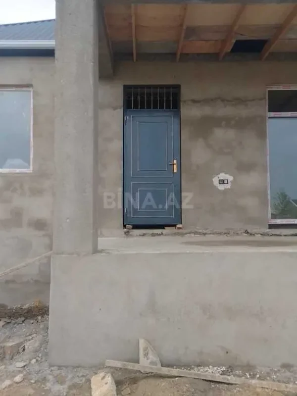Satılır 4 otaqlı həyət evi 140 m²