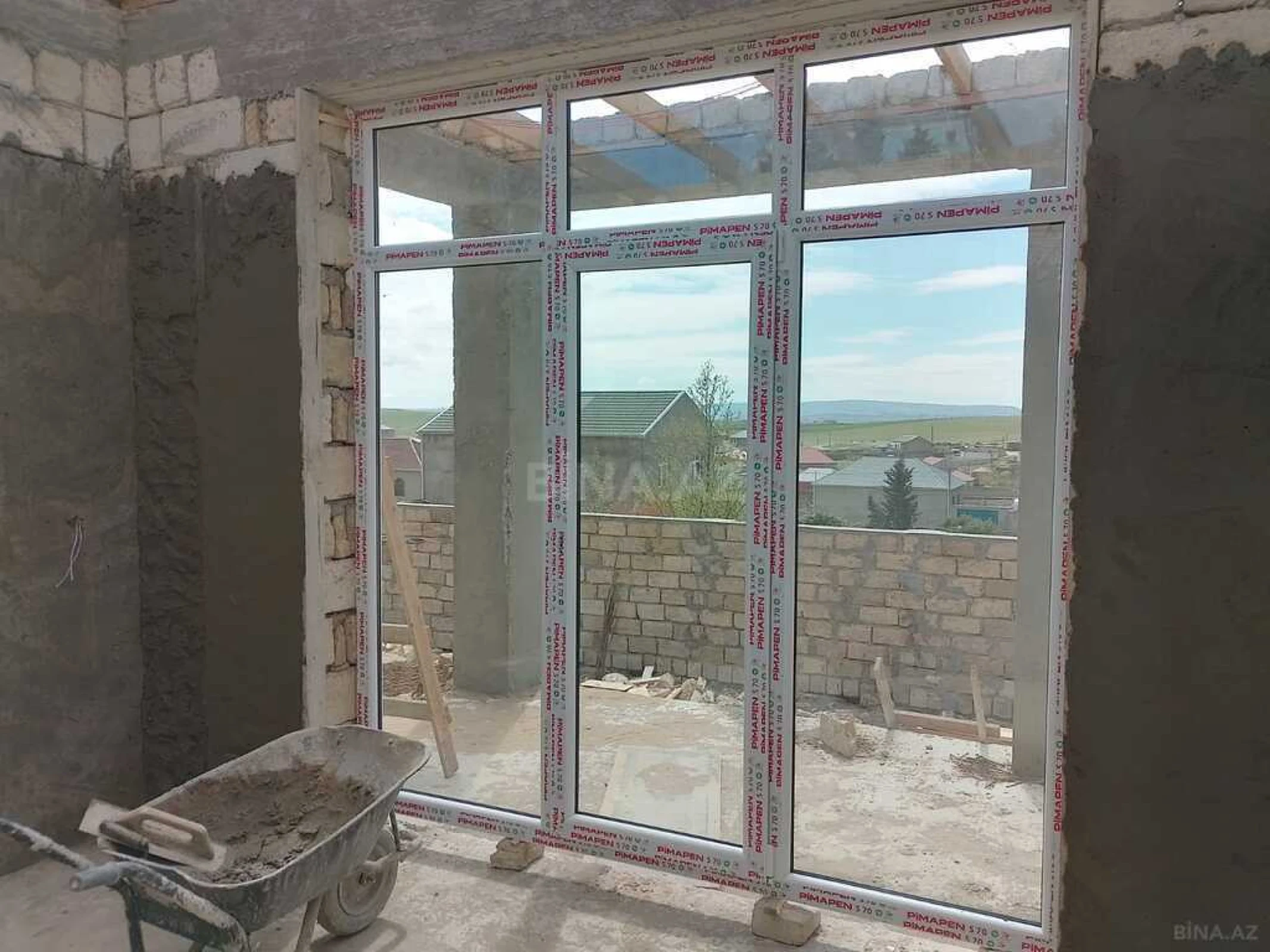 Satılır 4 otaqlı həyət evi 140 m²