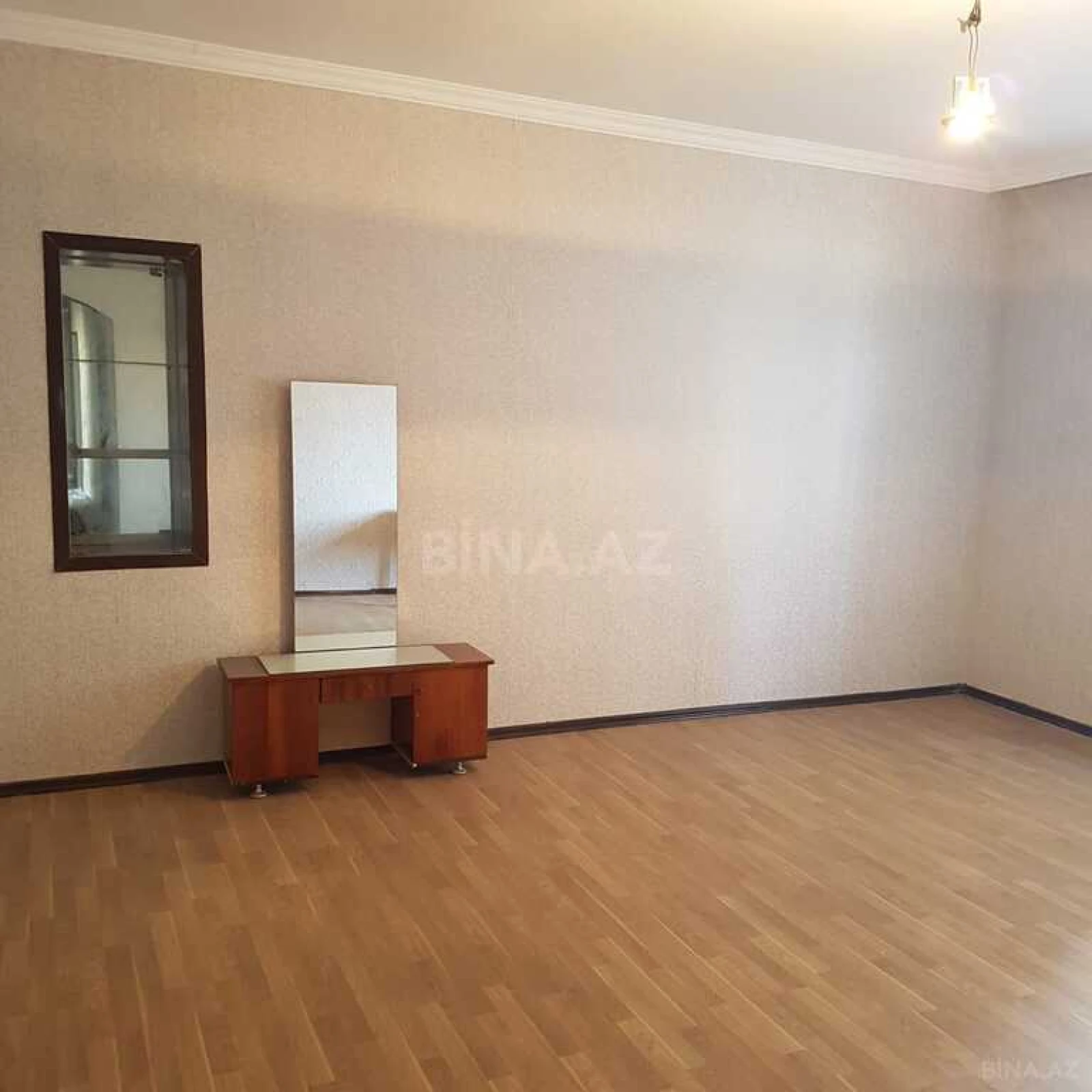 Satılır 6 otaqlı həyət evi 160 m²