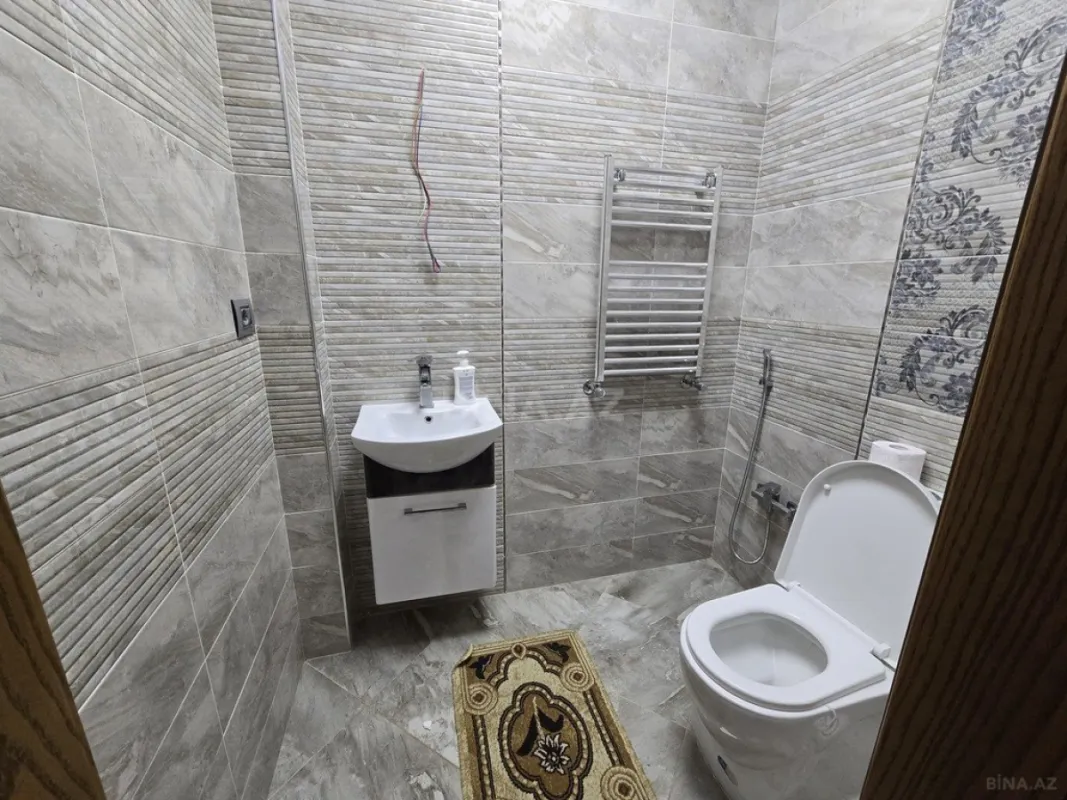 Satılır 4 otaqlı mənzil 179 m²