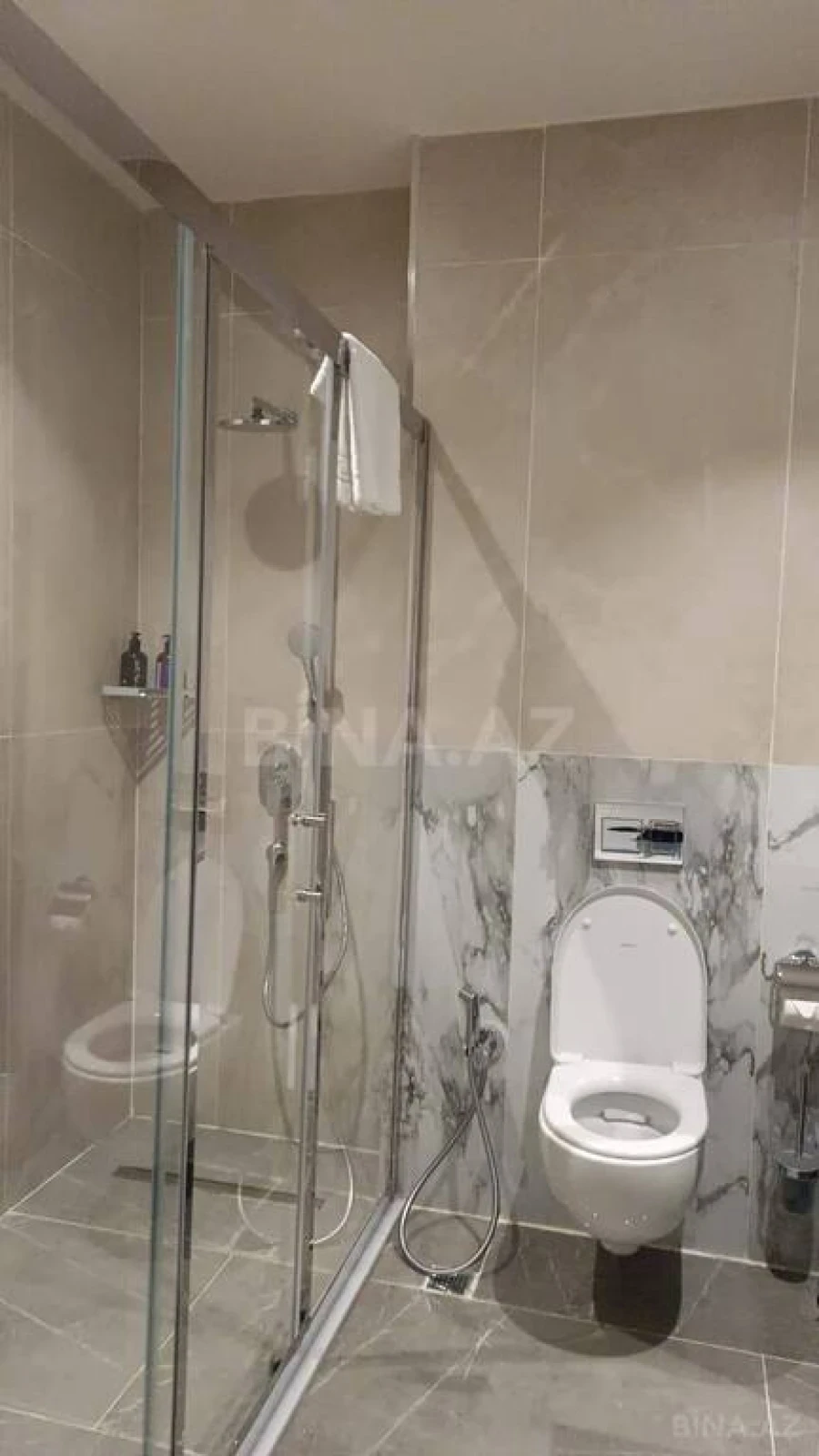 Kirayə verilir 1 otaqlı mənzil 59 m²