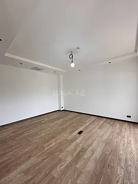 Satılır obyekt 263 m²