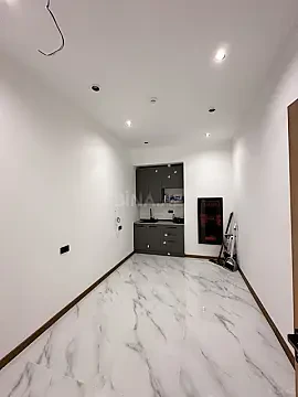 Satılır obyekt 263 m²