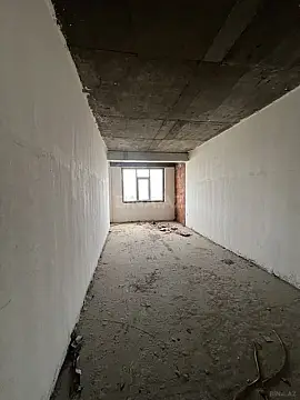 Satılır 4 otaqlı mənzil 238 m²