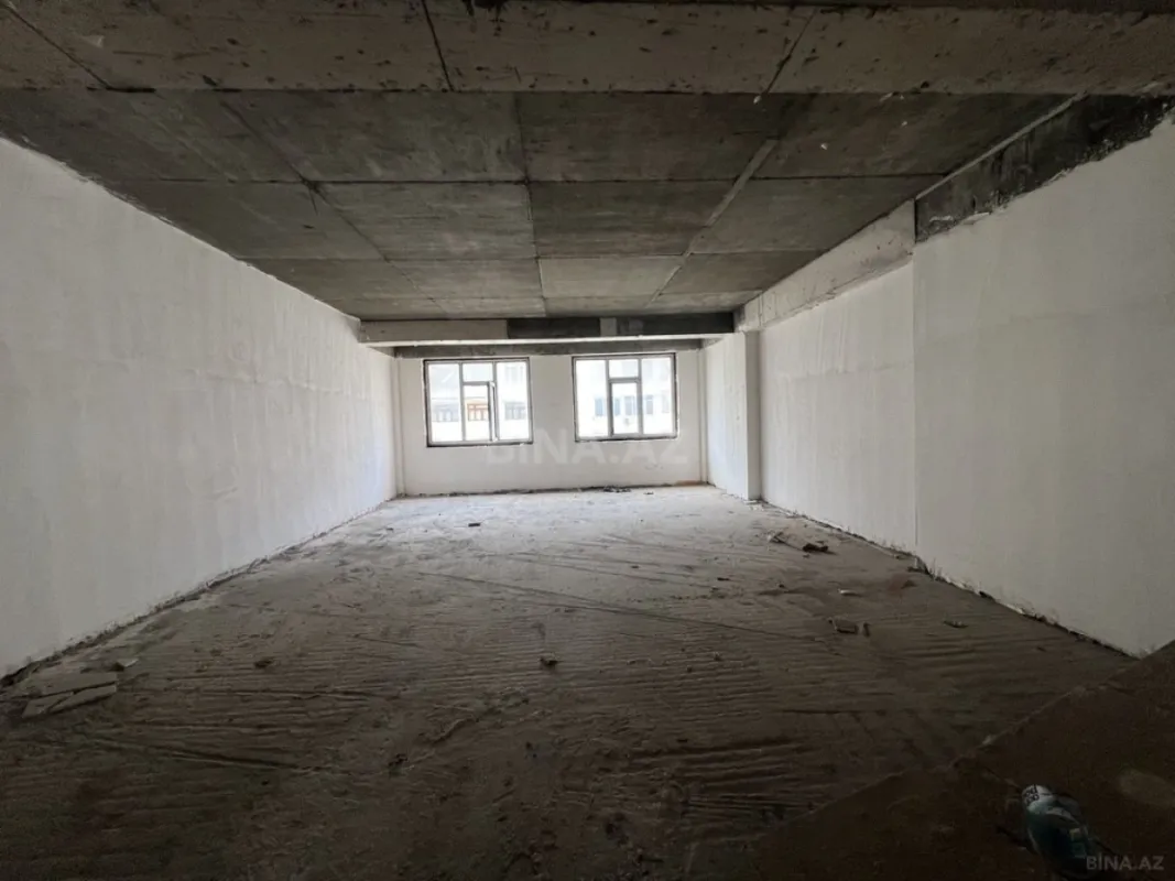 Satılır 4 otaqlı mənzil 238 m²