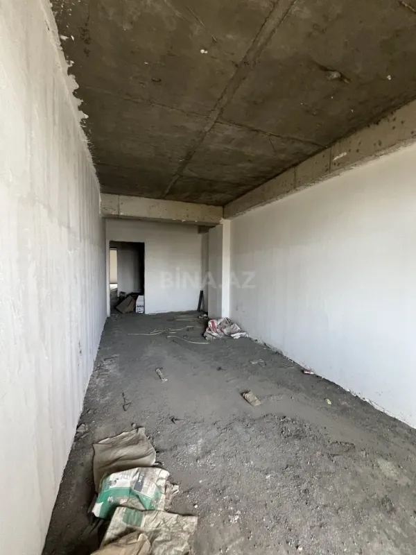Satılır 4 otaqlı mənzil 238 m²