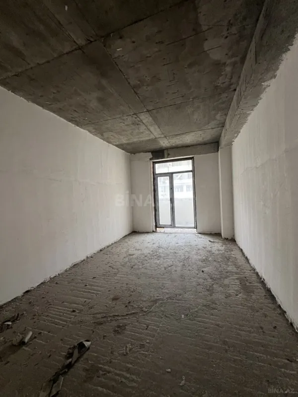 Satılır 4 otaqlı mənzil 238 m²