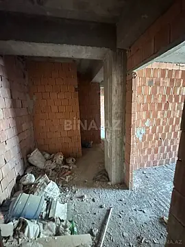 Satılır 2 otaqlı mənzil 82 m²