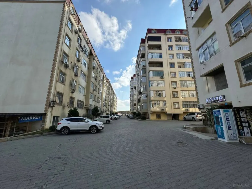 Satılır 2 otaqlı mənzil 82 m²