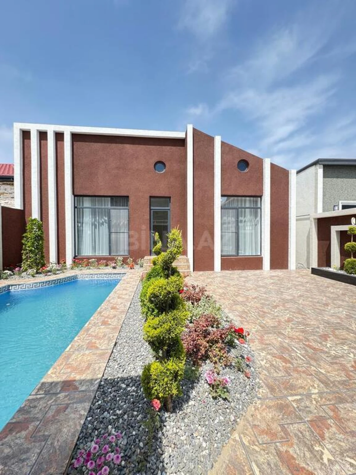 Satılır 4 otaqlı həyət evi 160 m²