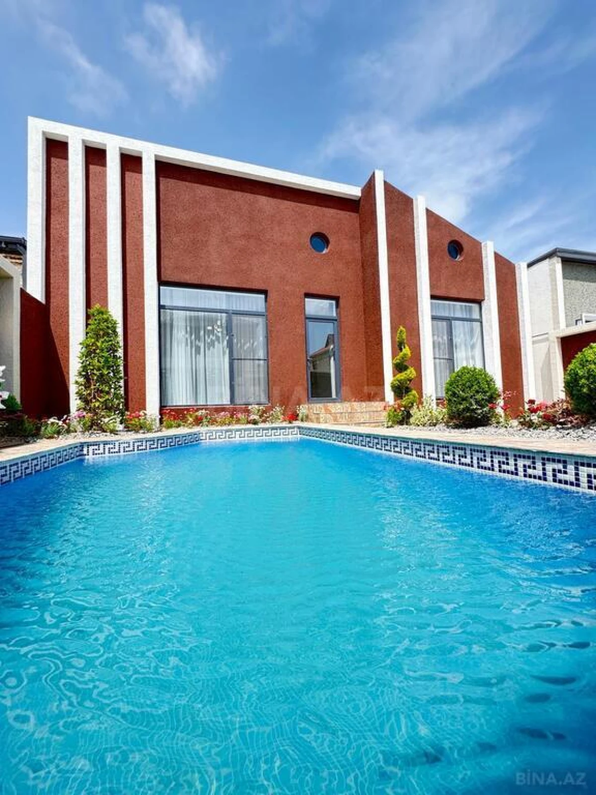 Satılır 4 otaqlı həyət evi 160 m²