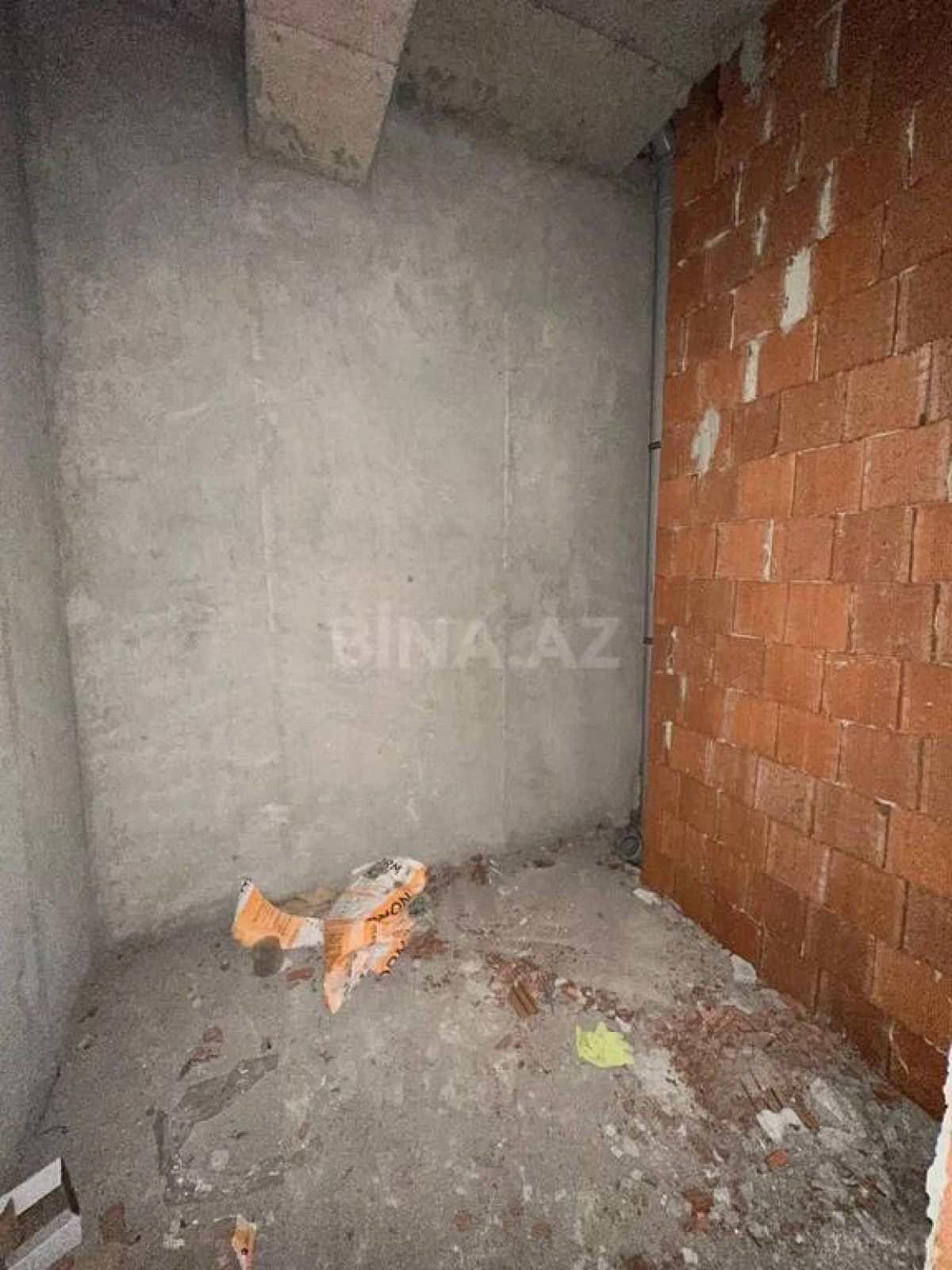 Satılır 2 otaqlı mənzil 88 m²