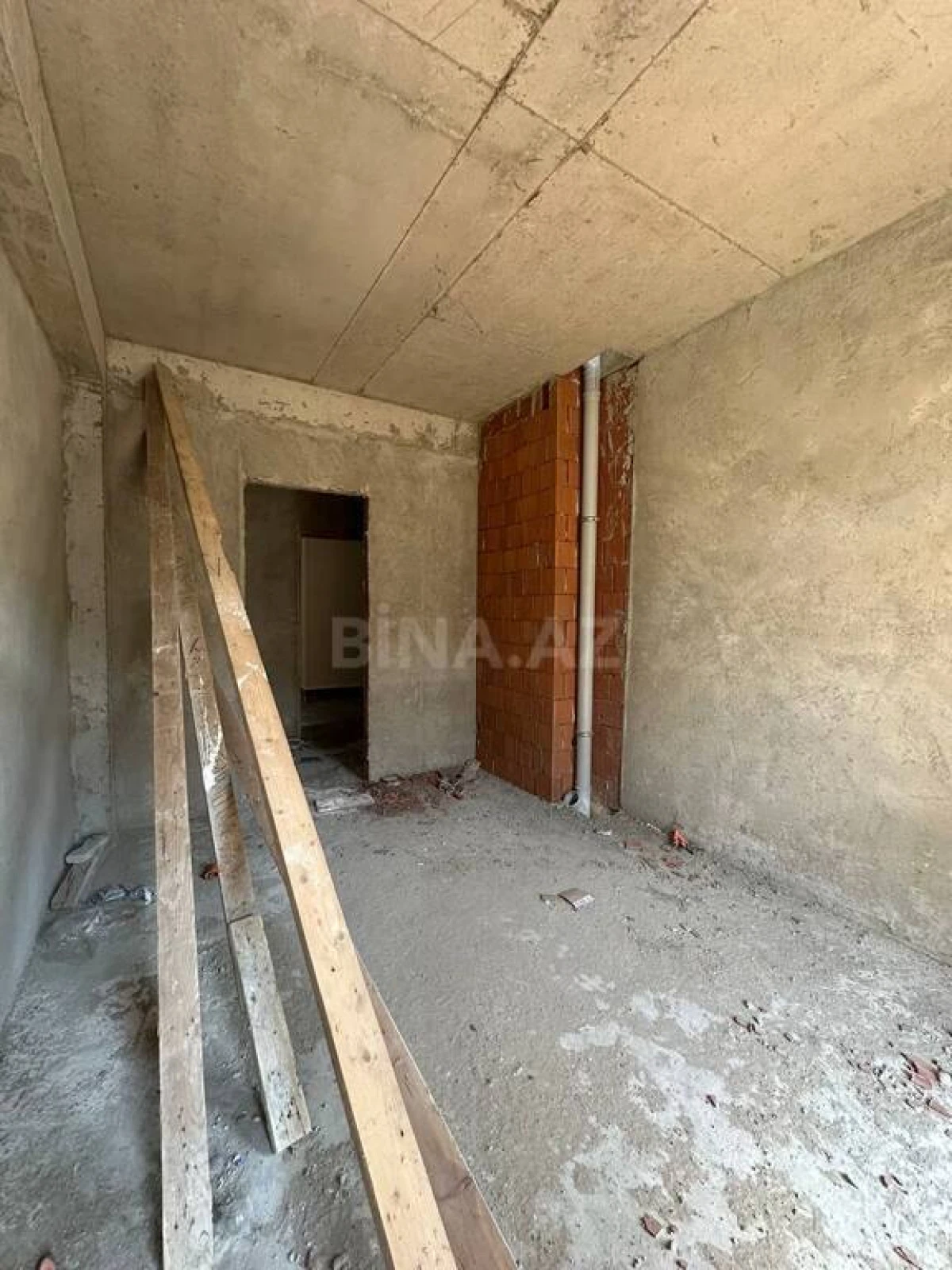 Satılır 2 otaqlı mənzil 88 m²