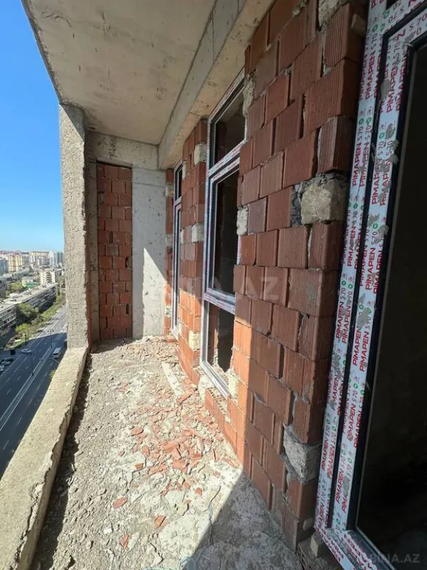 Satılır 2 otaqlı mənzil 88 m²