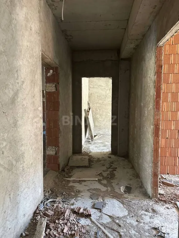 Satılır 2 otaqlı mənzil 88 m²