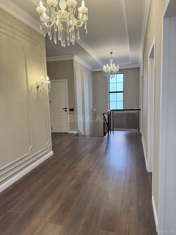 Satılır 5 otaqlı həyət evi 450 m²