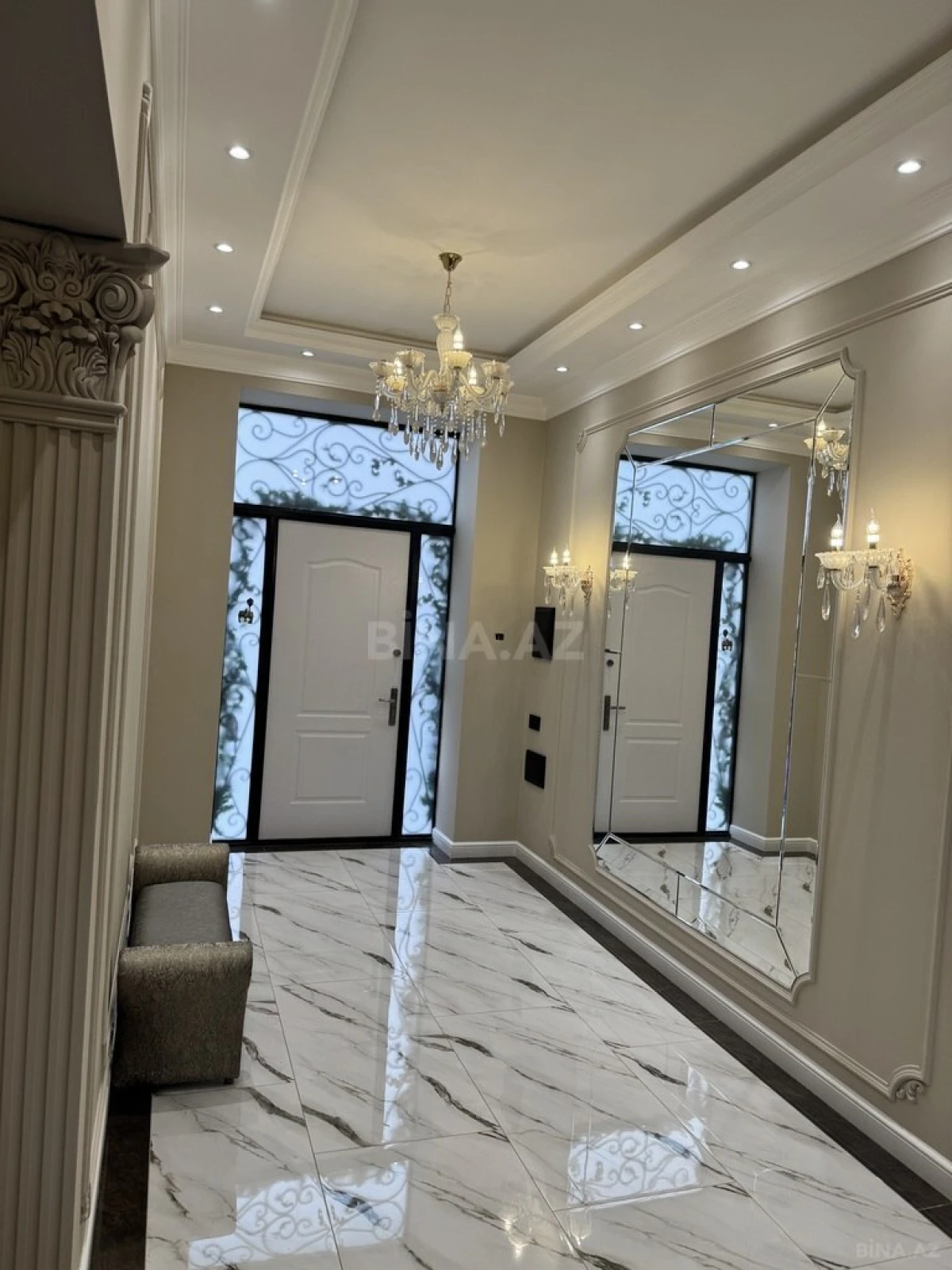 Satılır 5 otaqlı həyət evi 450 m²