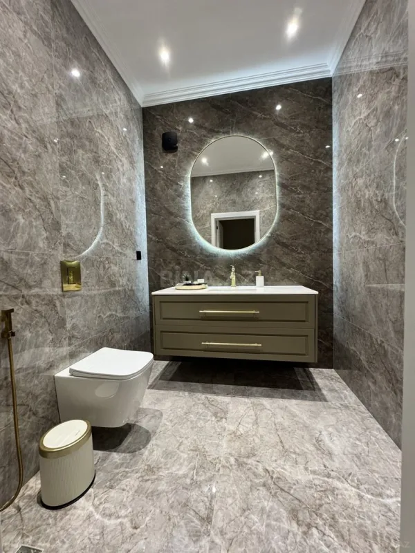 Satılır 5 otaqlı həyət evi 450 m²