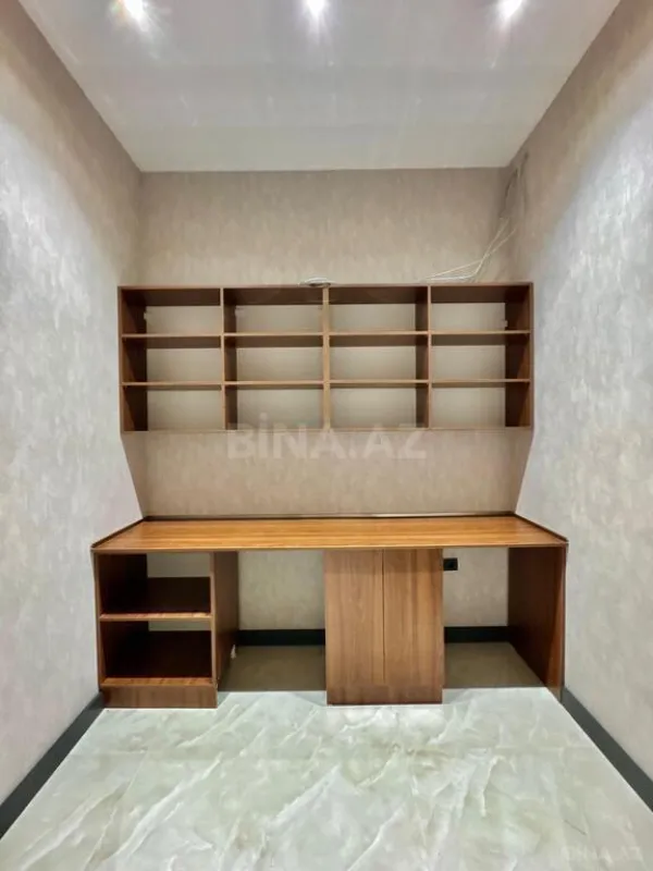 Satılır 6 otaqlı həyət evi 400 m²