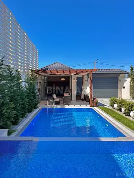 Satılır 6 otaqlı həyət evi 400 m²