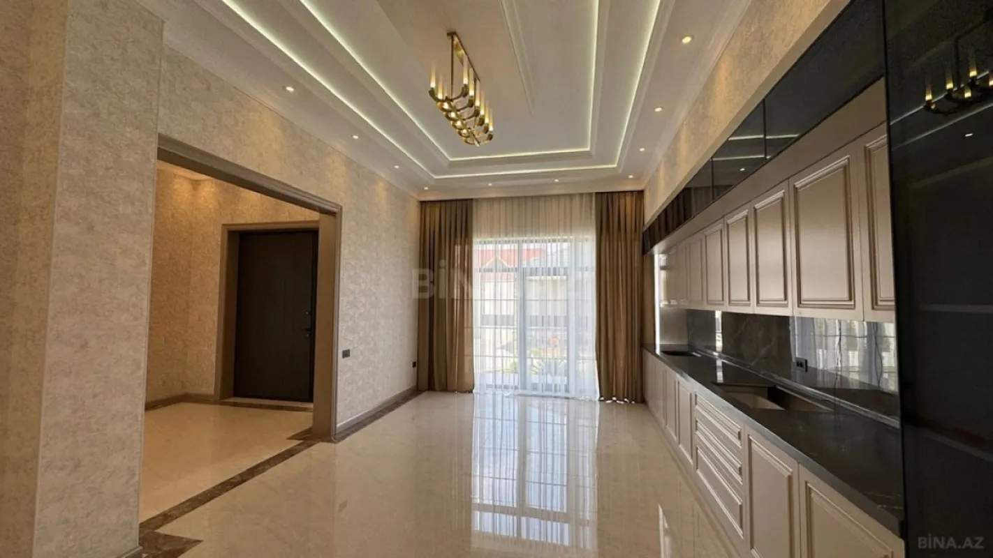Satılır 6 otaqlı həyət evi 500 m²