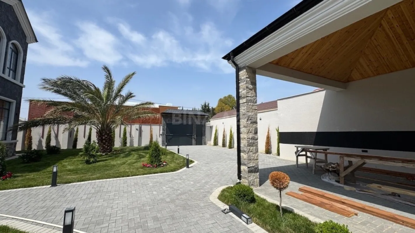 Satılır 6 otaqlı həyət evi 500 m²