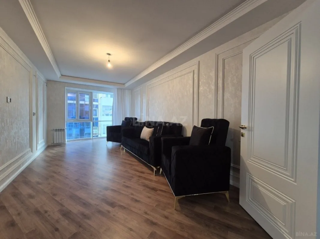 Satılır 3 otaqlı mənzil 112 m²