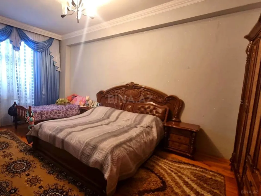 Satılır 3 otaqlı mənzil 86 m²