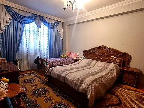Satılır 3 otaqlı mənzil 86 m²