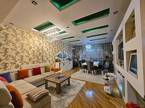Satılır 4 otaqlı mənzil 145 m²