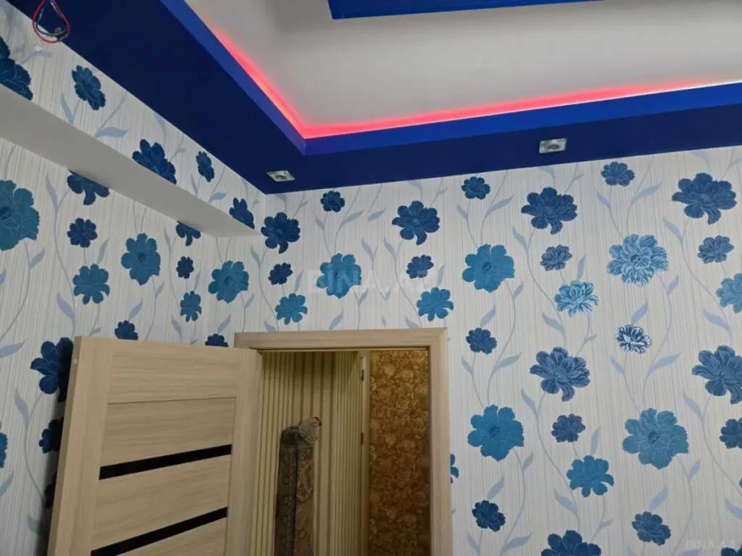 Satılır 4 otaqlı mənzil 145 m²