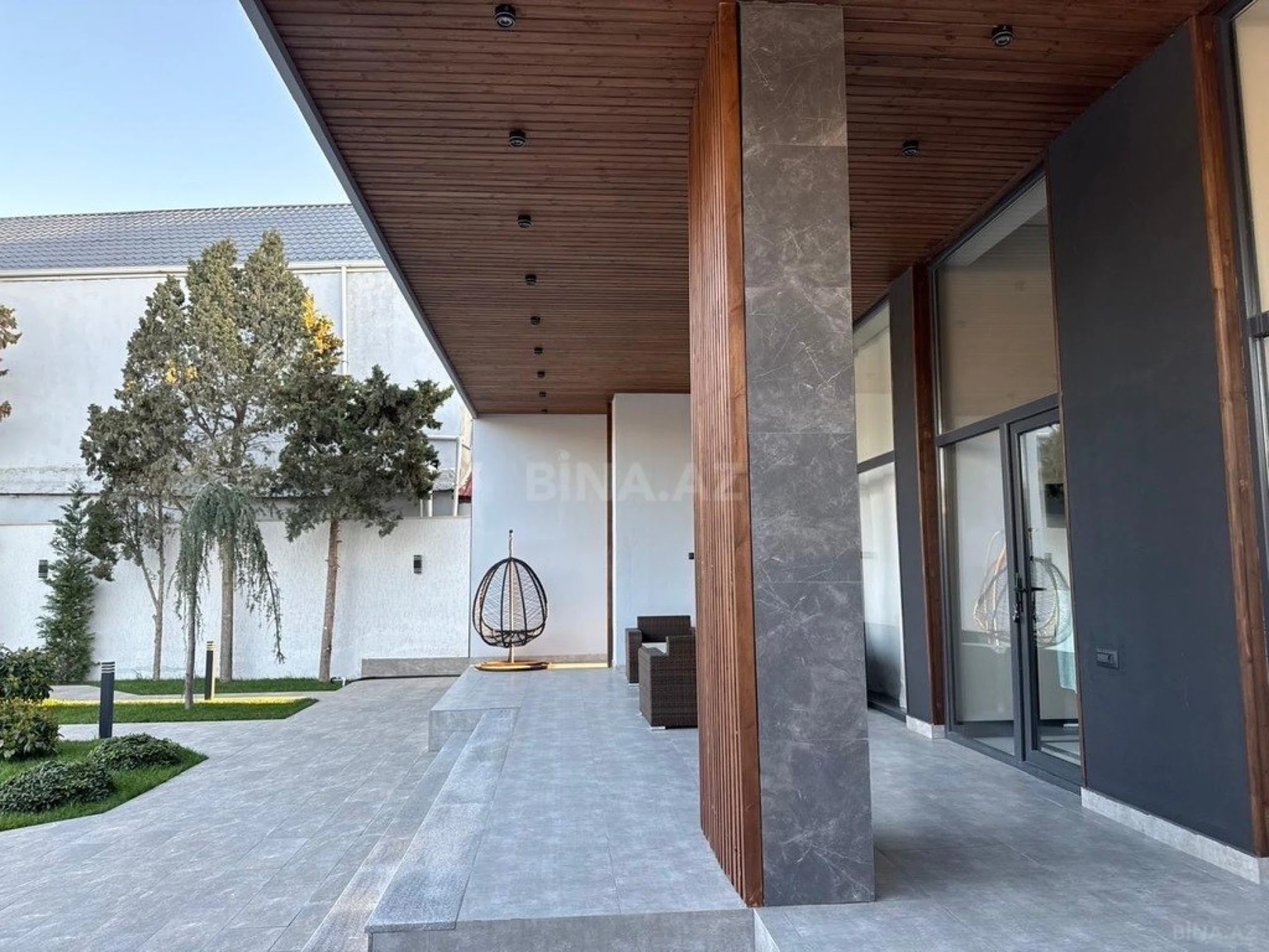 Kirayə verilir 5 otaqlı həyət evi 280 m²