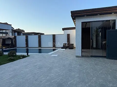 Kirayə verilir 5 otaqlı həyət evi 280 m²