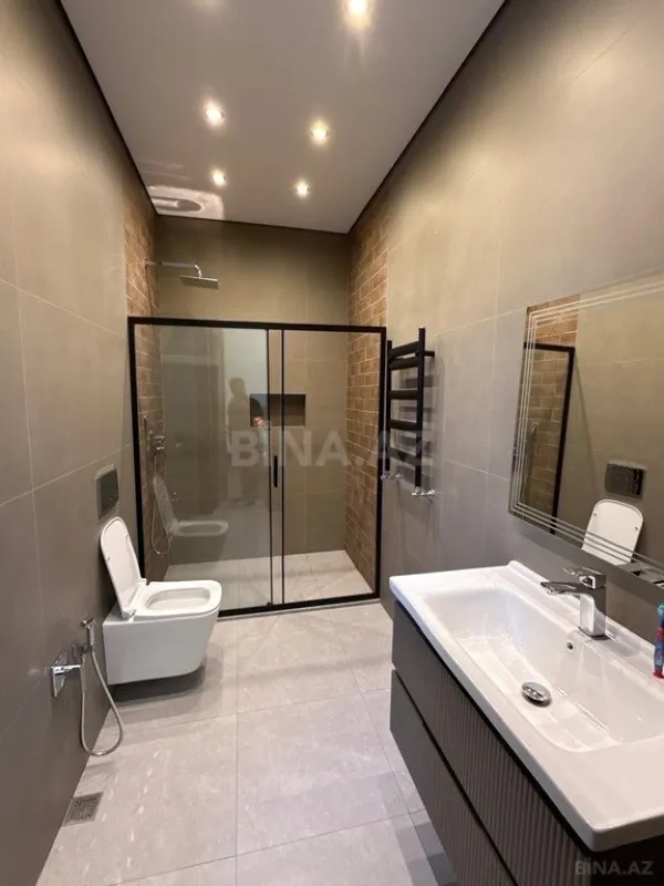 Kirayə verilir 5 otaqlı həyət evi 280 m²