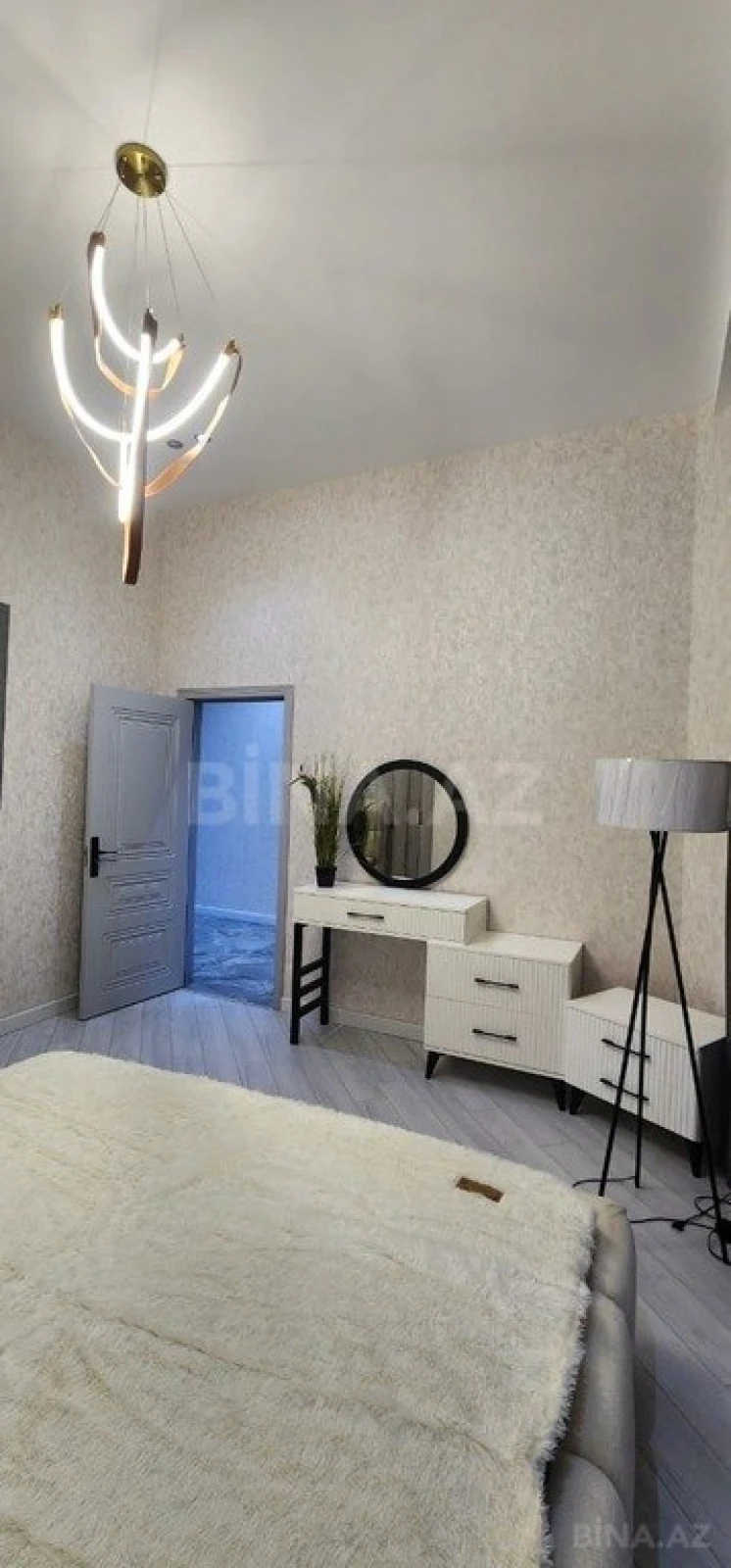 Kirayə verilir 4 otaqlı həyət evi 220 m²