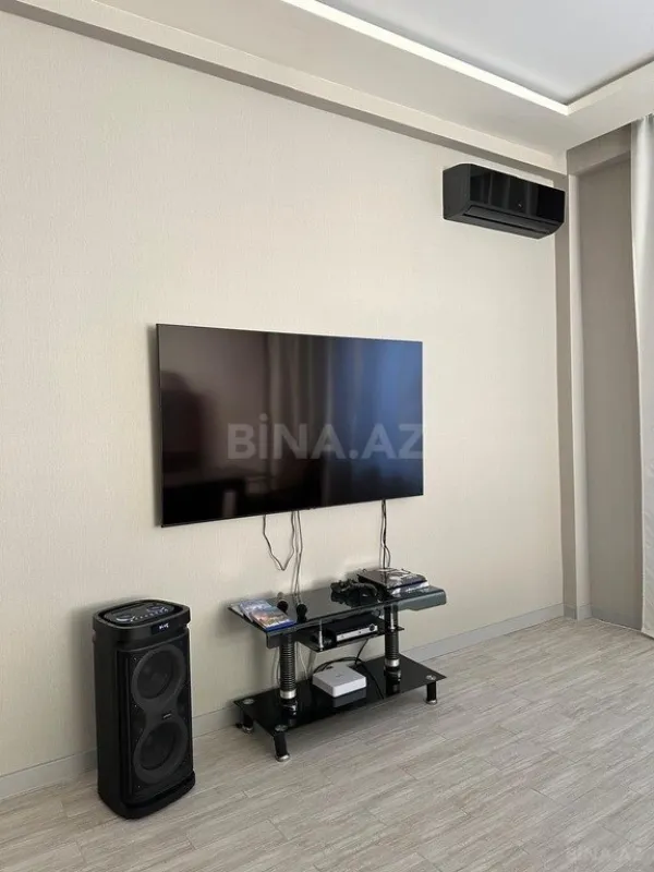 Kirayə verilir 5 otaqlı həyət evi 450 m²