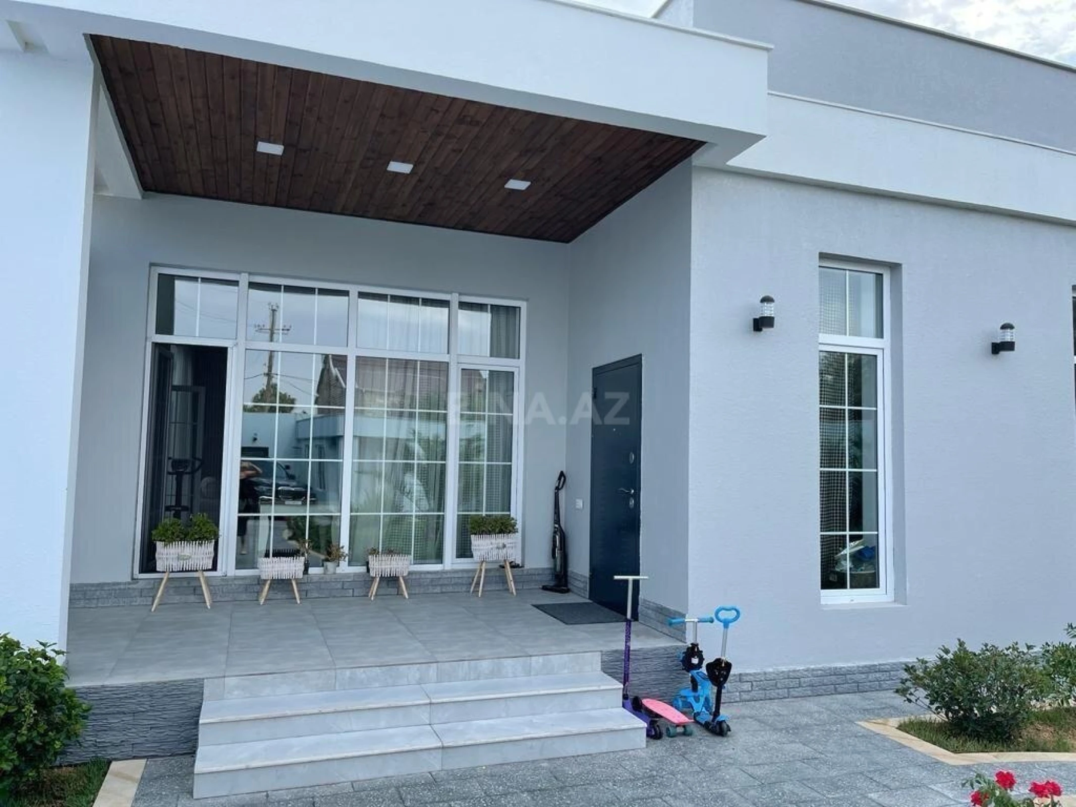 Kirayə verilir 5 otaqlı həyət evi 280 m²