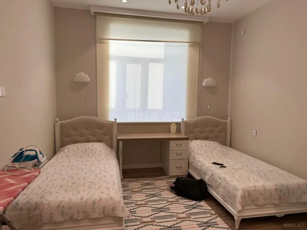 Kirayə verilir 5 otaqlı həyət evi 280 m²