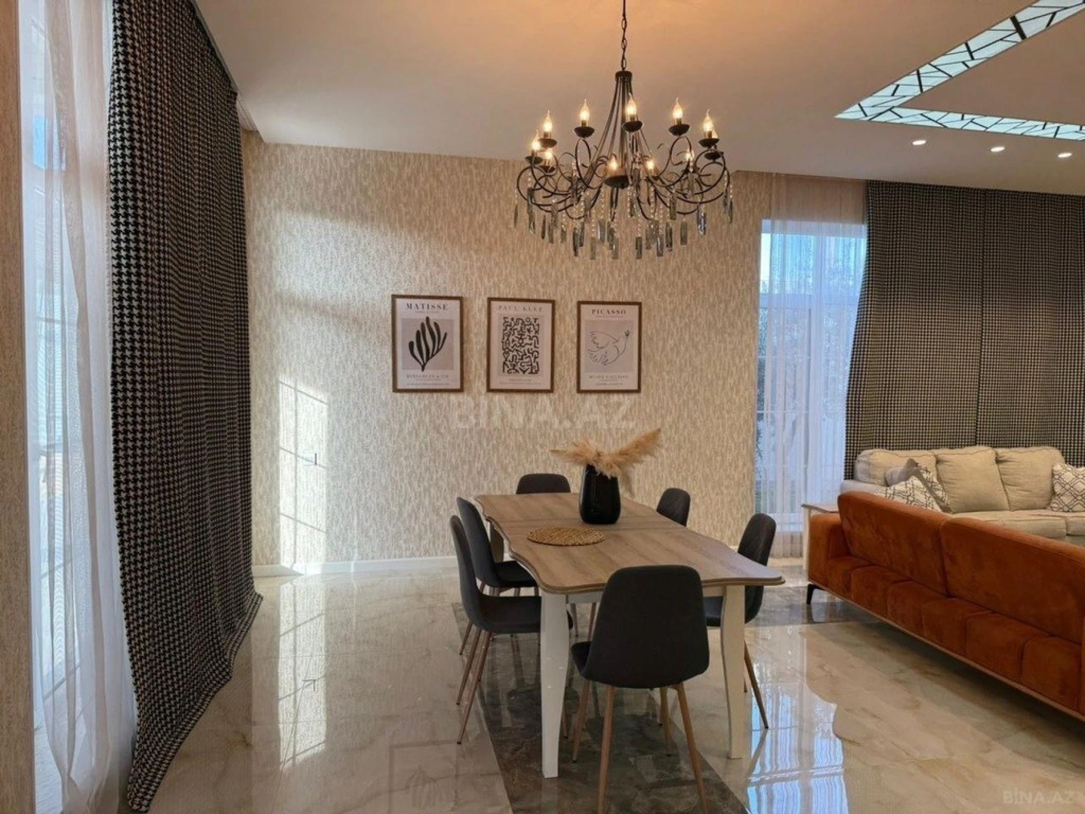 Kirayə verilir 5 otaqlı həyət evi 280 m²