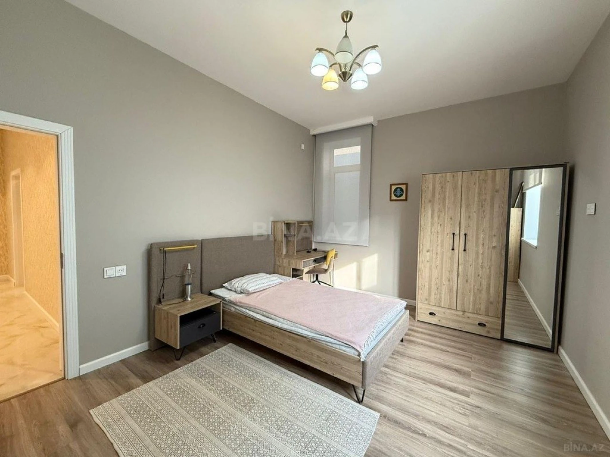 Kirayə verilir 5 otaqlı həyət evi 280 m²