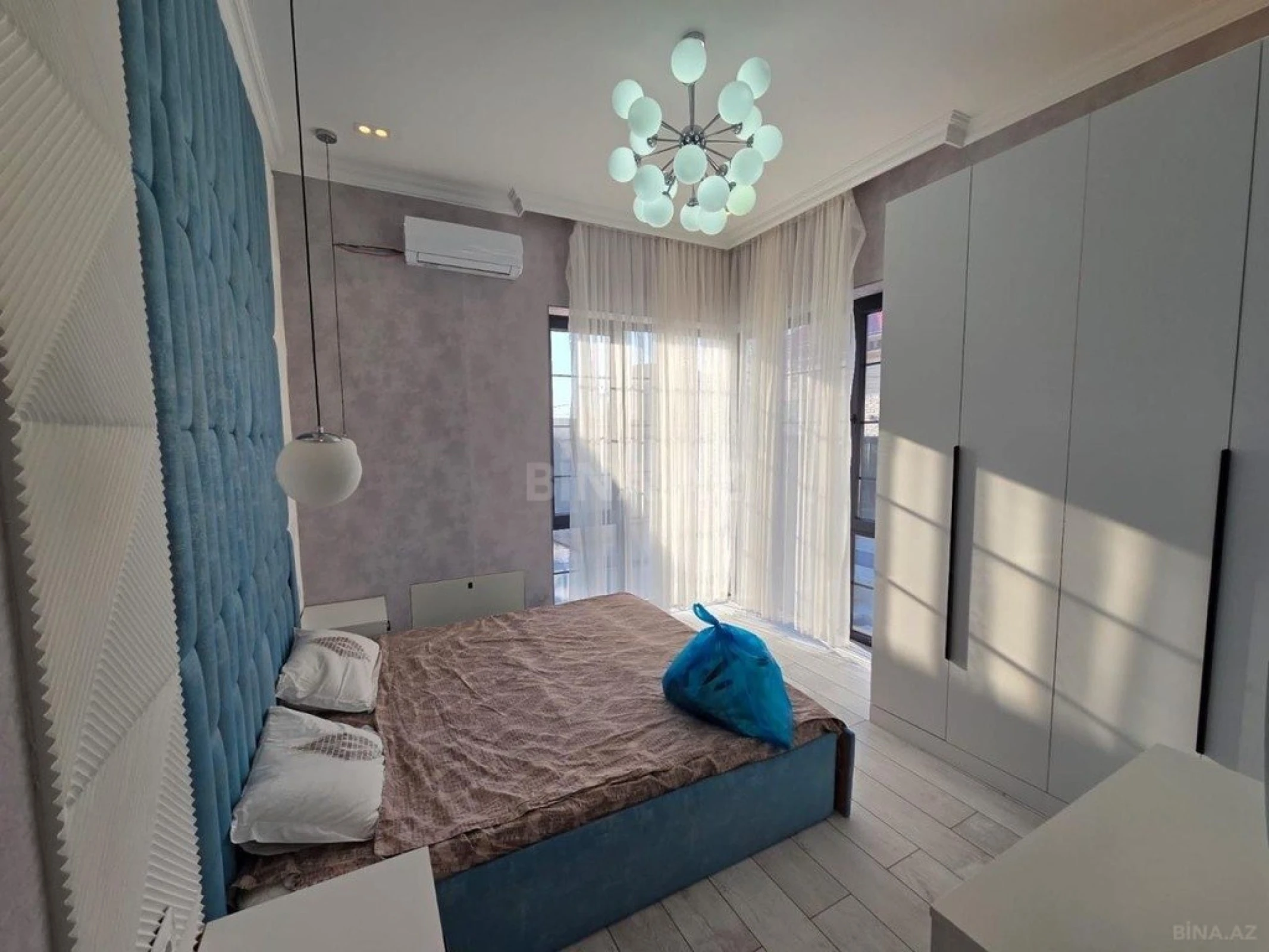 Kirayə verilir 5 otaqlı həyət evi 290 m²