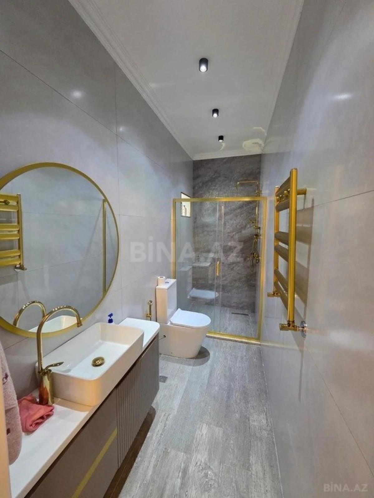 Kirayə verilir 5 otaqlı həyət evi 290 m²