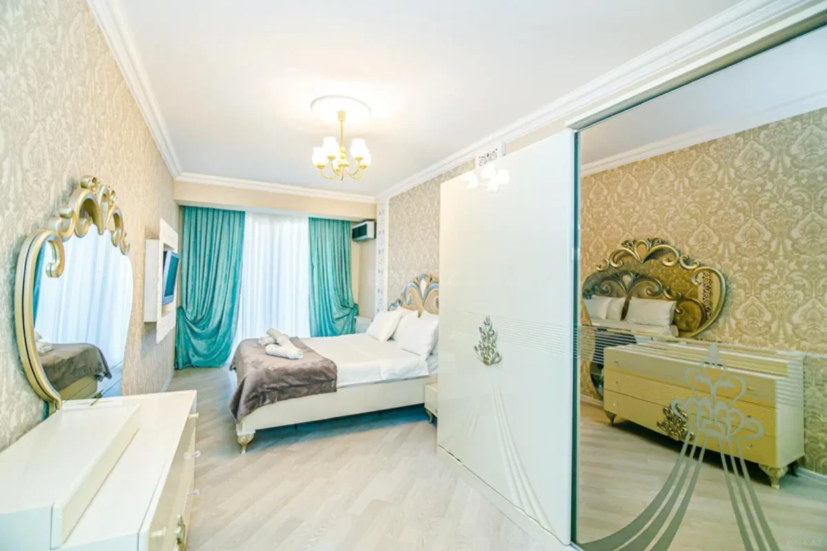 Kirayə verilir 2 otaqlı mənzil 105 m²