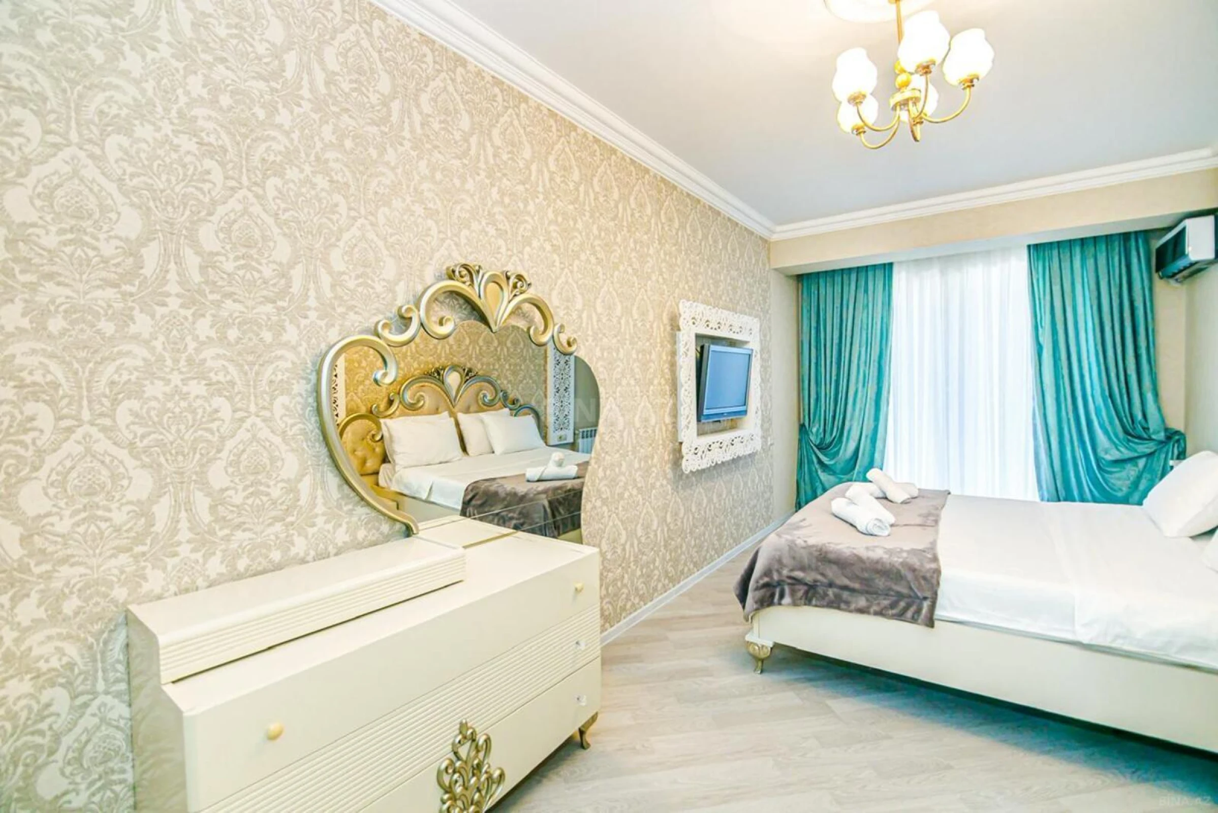 Kirayə verilir 2 otaqlı mənzil 105 m²